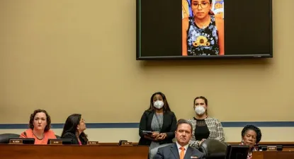 ?me cubri con la sangre de mi amigo?: el testimonio de la nina que sobrevivio a masacre en eeuu