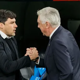 Alexander Medina y Carlo Ancelotti