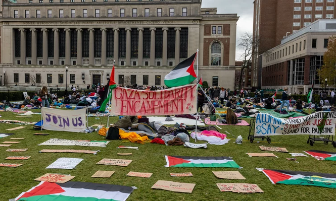 La guerra en Gaza se cuela en la campaña: Trump promete deportar radicales pro-Hamas de universidades y Harris hace un equilibrio incómodo