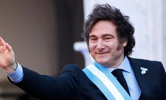 Javier Milei aseguró que la Argentina ya está en deflación y reiteró que el cepo se levantará en 2025