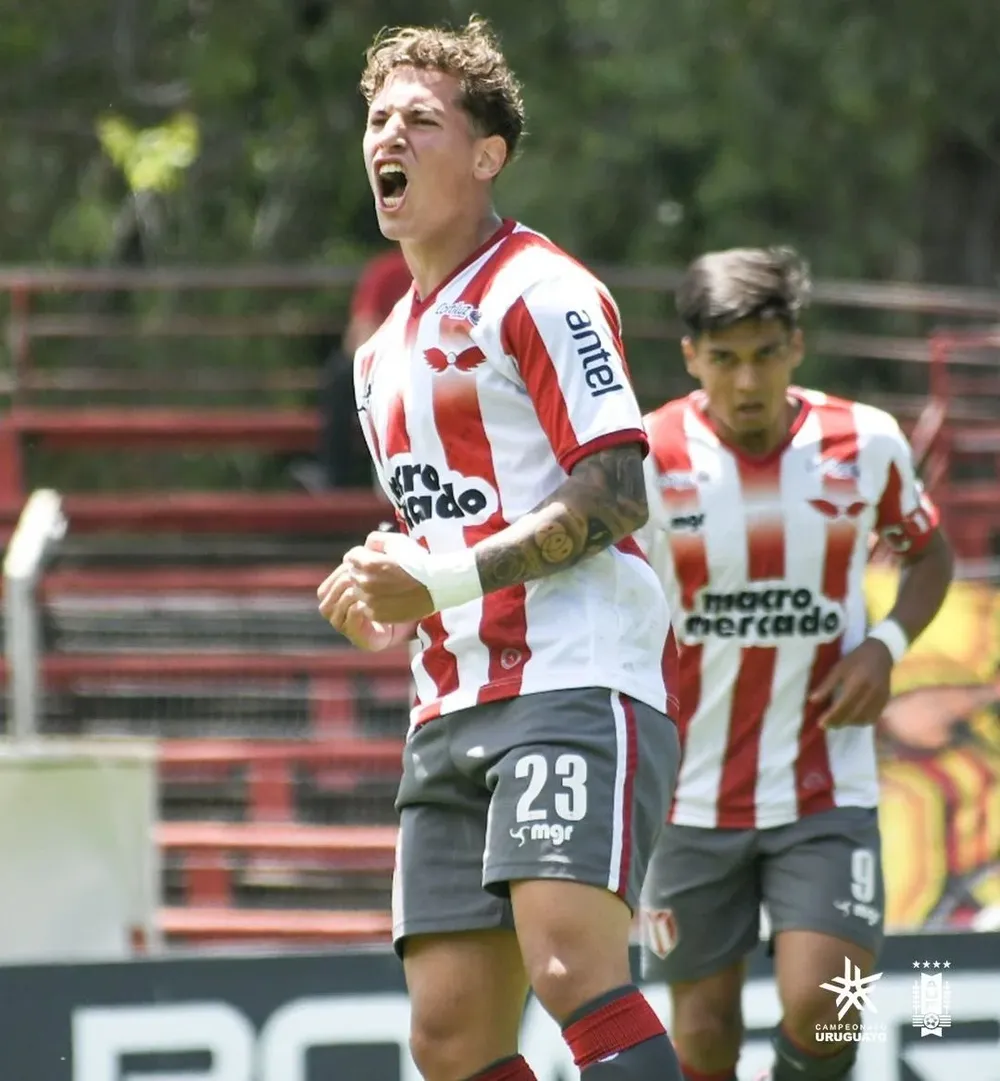 Luciano Boggio marcó dos goles para River