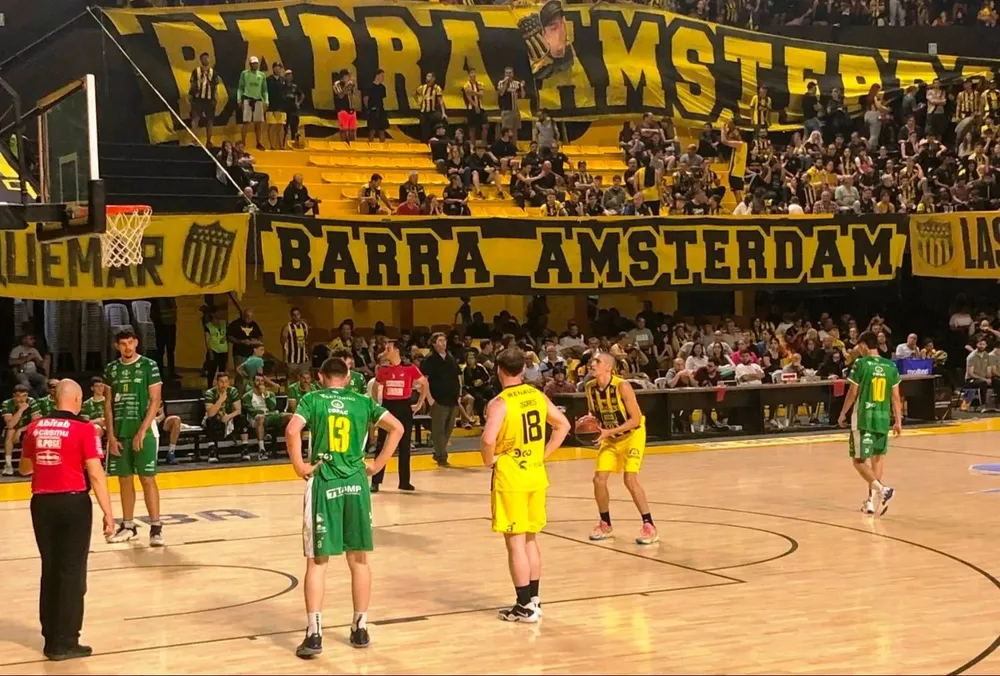 Peñarol pisó a Urupan en el Palacio