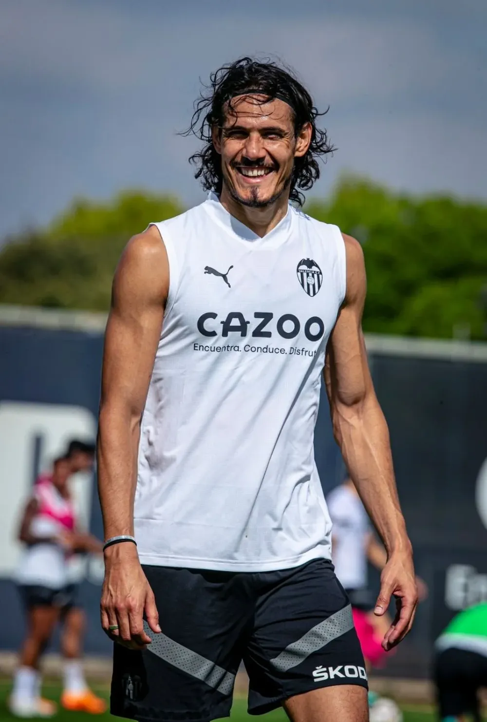 Edinson Cavani sigue siendo titular en Valencia