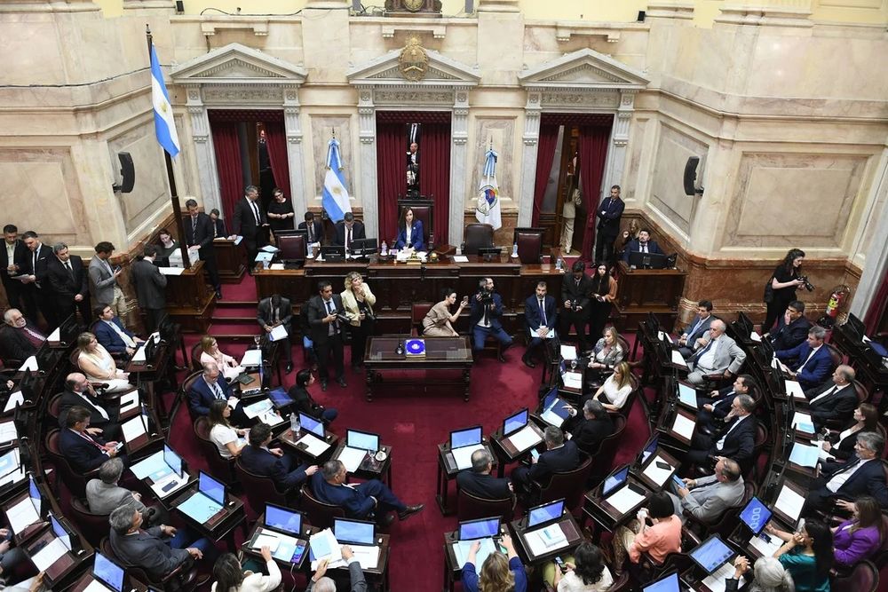 senado universidades.jpg