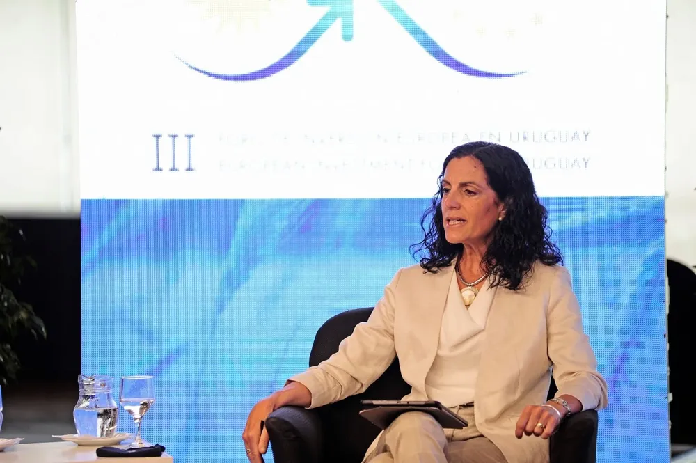 Nos pareció prioritario que la carga impositiva de ese 35% de los trabajadores que pagan IRPF se mantuviera, dijo Arbeleche.