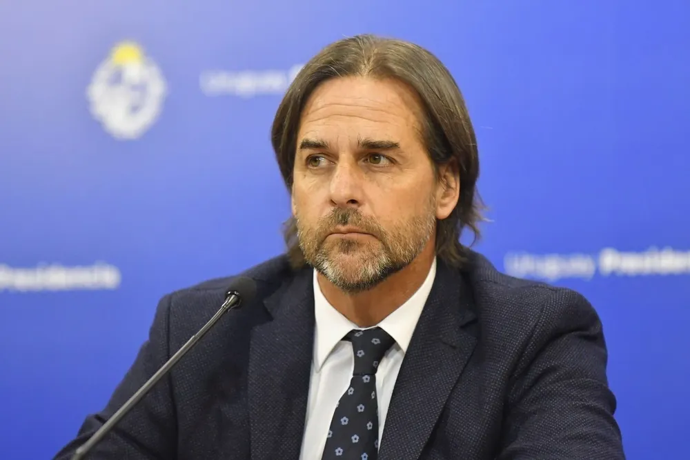 El presidente Luis Lcalle Pou durante la conferencia de prensa, este sábado.