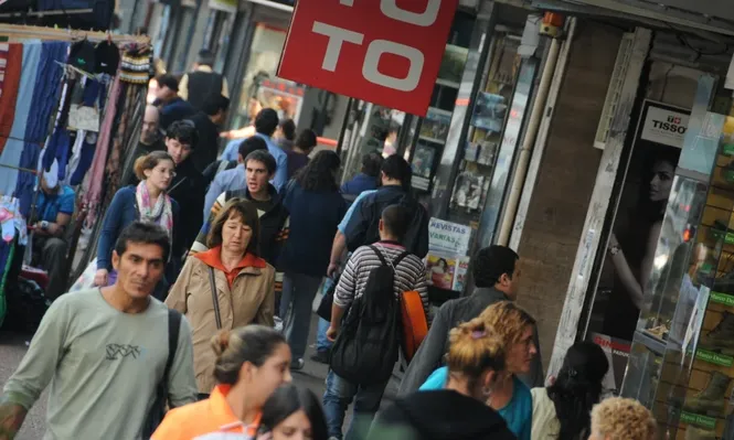 Comercio cuestiona nueva meta de déficit fiscal