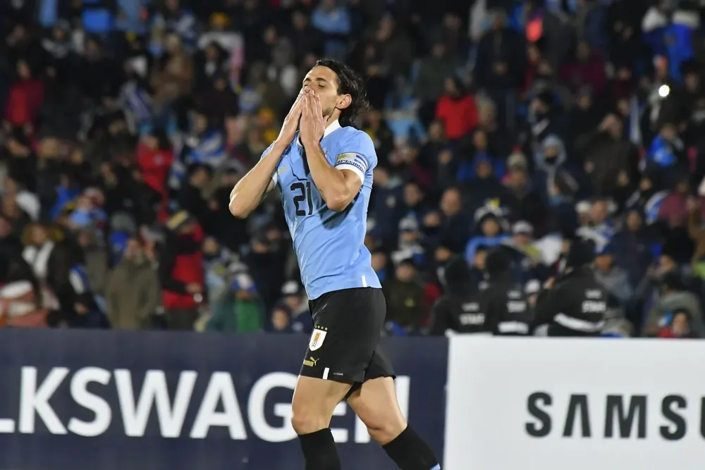 El festejo de Edinson Cavani