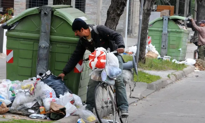 Propuesta para sancionar al que tire basura en la calle