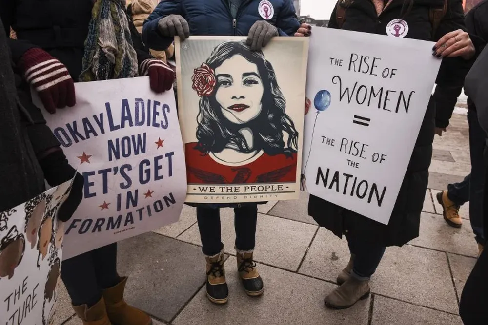 Marcha de las mujeres en Kosovo