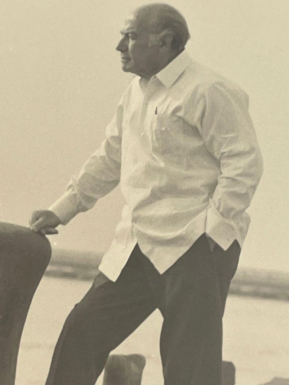 "Me impactó que fue un luchador social que tuvo una sola lealtad a lo largo de toda su vida -equivocada o no, podemos juzgar- pero mantuvo una coherencia", dice Hugo Coya. (Foto: Jacobo Hurwitz de 65 años)