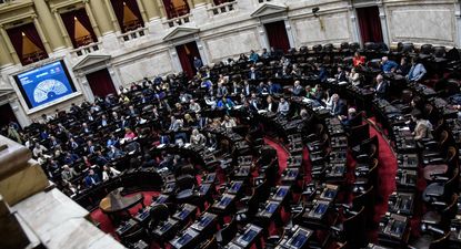 DNU. La oposición no consiguió el quórum para sesionar.