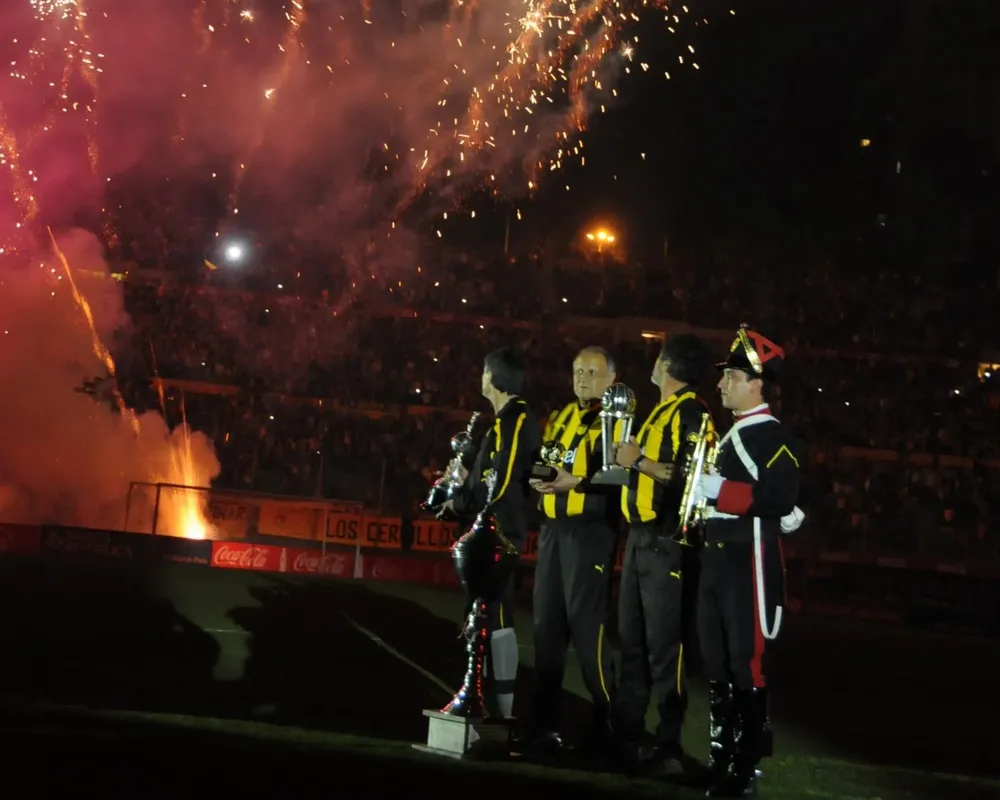 Tres capitanes históricos de Peñarol