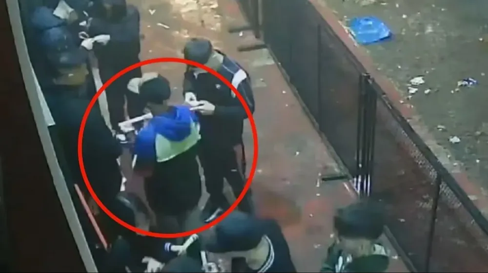 El detenido fue captado por las cámaras de seguridad