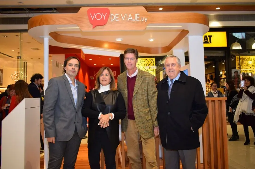 Andrés Gil, Ana Lecueder, Jean Paul Beer y Carlos Lecueder 