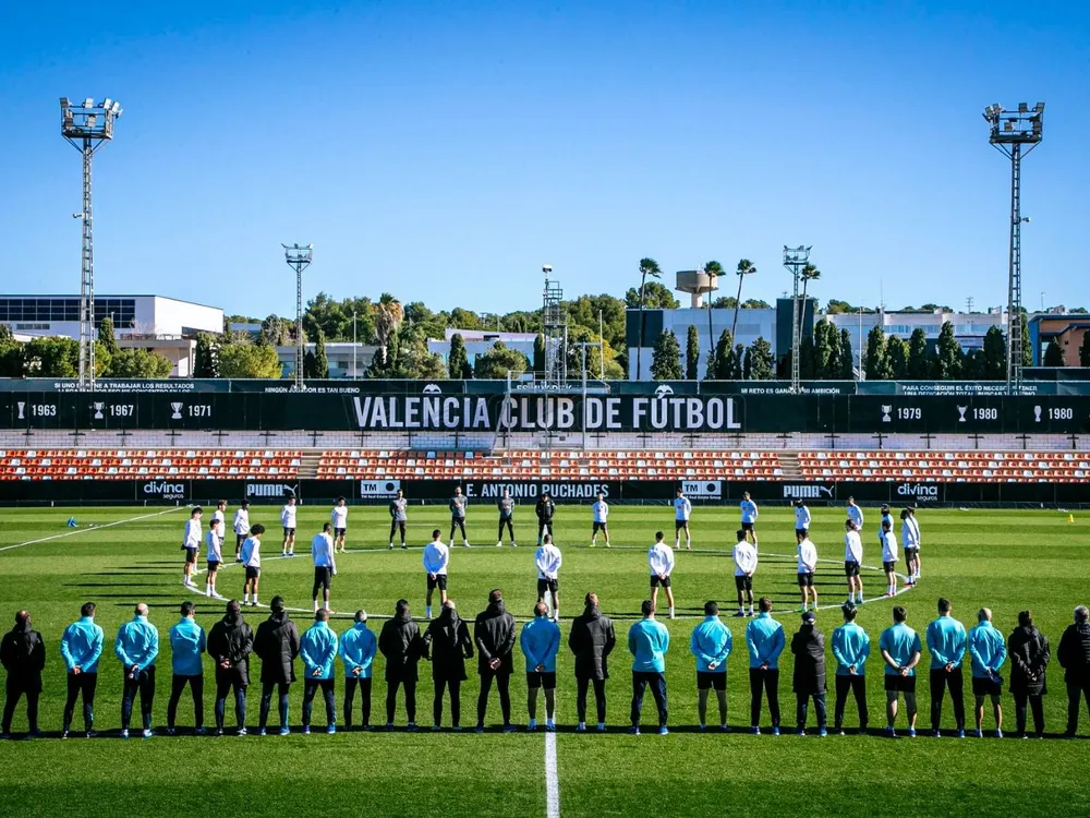 Minuto de silencio en honor a las víctimas de Valencia.