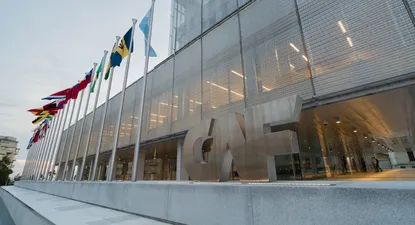 Fachada del Banco de Desarrollo para América Latina CAF