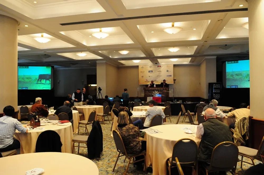 El remate se realizó este miércoles y jueves en el Sheraton