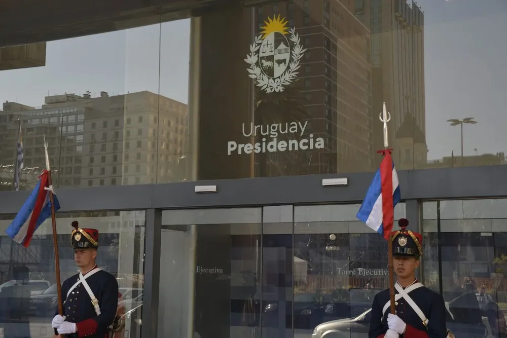 Entrada de la Torre Ejecutiva, sede de Presidencia de la República