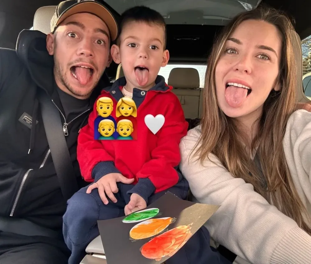 Mina Bonino junto a su esposo, Federico Valverde, y su hijo Benicio Valverde