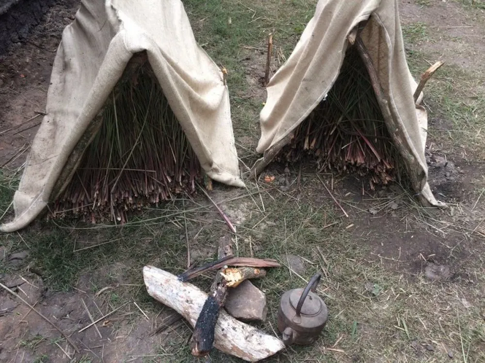 Camas y carpas de otra época en la Patria Gaucha.