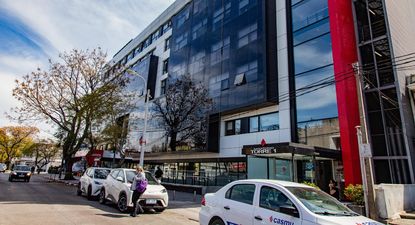La sorprendente técnica que evita cirugías para tratar pólipos intestinales en Uruguay