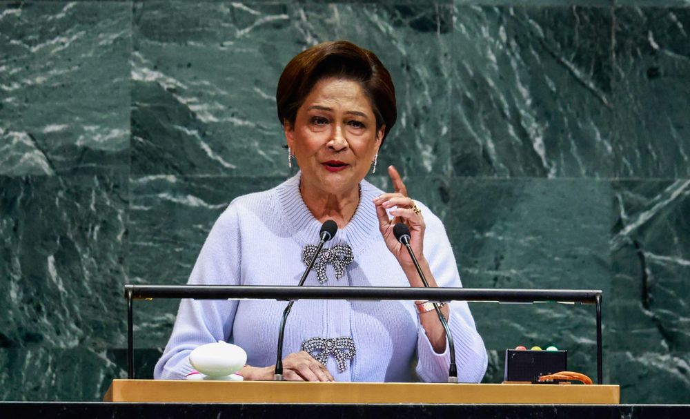 La primera ministra de Trinidad y Tobago, Kamla Persad-Bissessar, ha ofrecido su apoyo total a EE.UU.