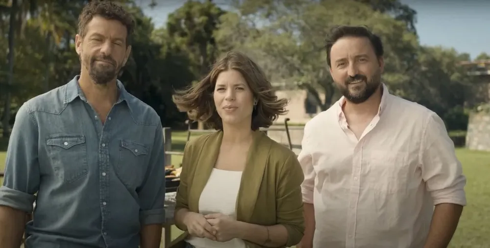Federico Desseno, Lucía Soria y Aldo Cauteruccio, jurado y conductores de Fuego sagrado