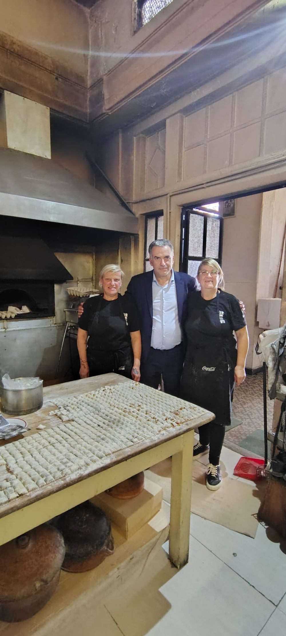 Almuerzo de Yamandú Orsi en Las Piedras
