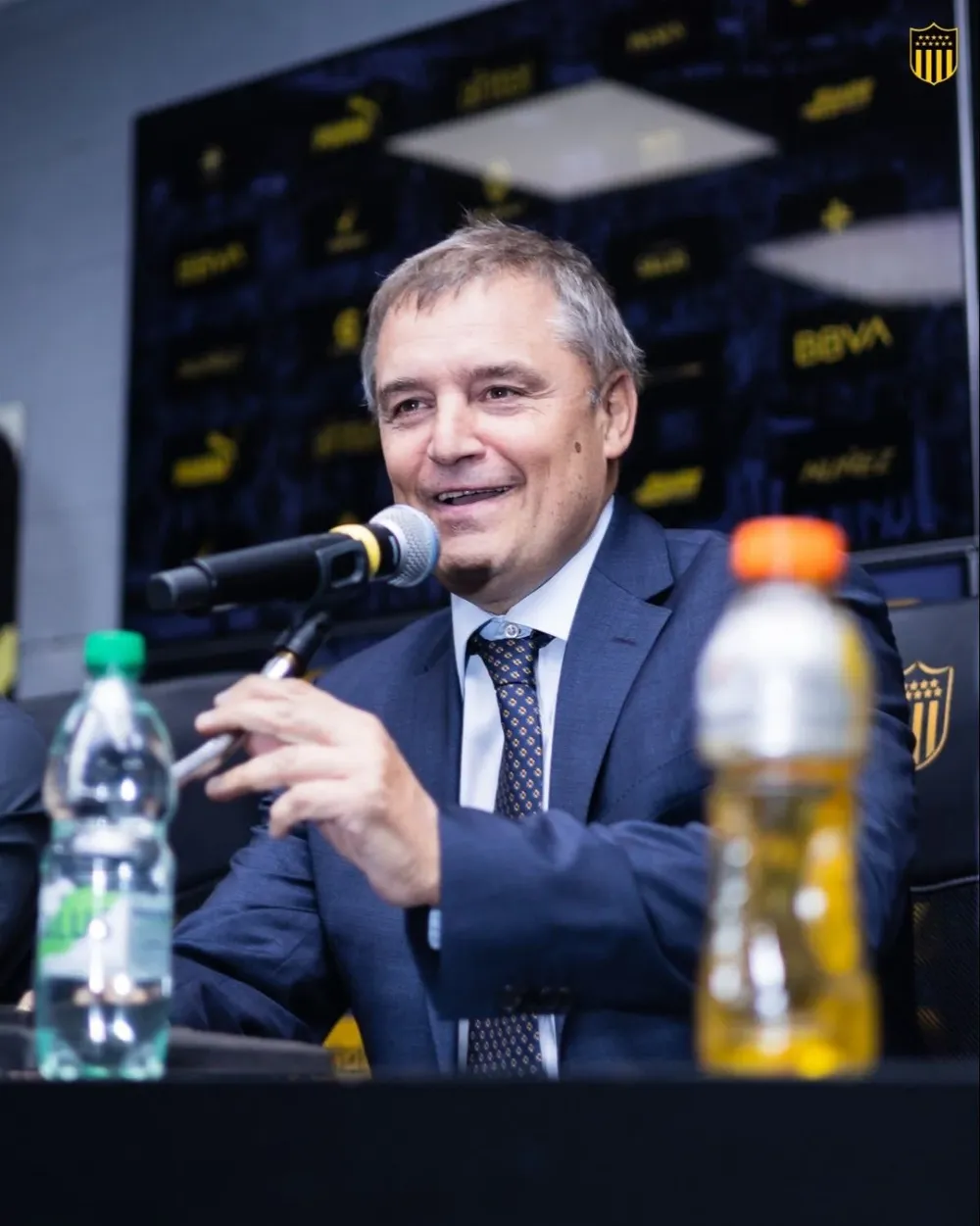 Diego Aguirre en su presentación