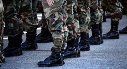 defensa investigara de urgencia denuncia sobre canticos de soldados