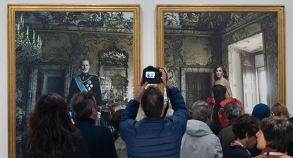 asi son los nuevos retratos de los reyes que el banco de espana encargo a la fotografa annie lebovitz