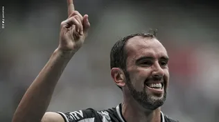 Godín celebra su primer tanto en Atlético Mineiro