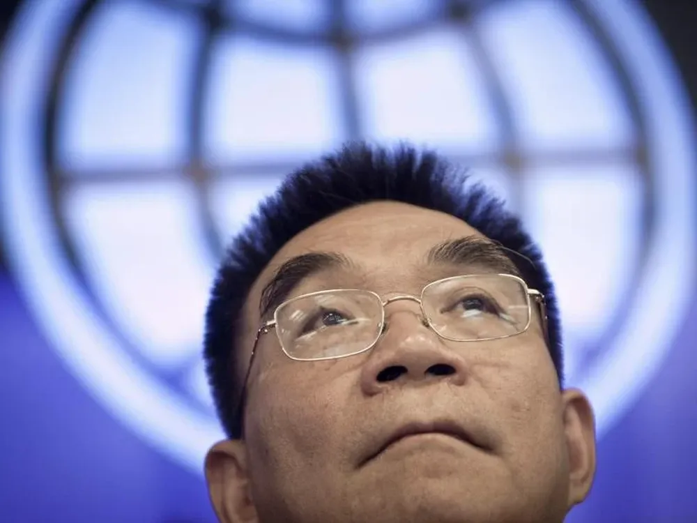 Economista jefe del Banco Mundial Justin Yifu Lin
