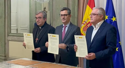 El Gobierno y la Iglesia católica española firman un acuerdo para la reparación económica de las víctimas de abuso sexual