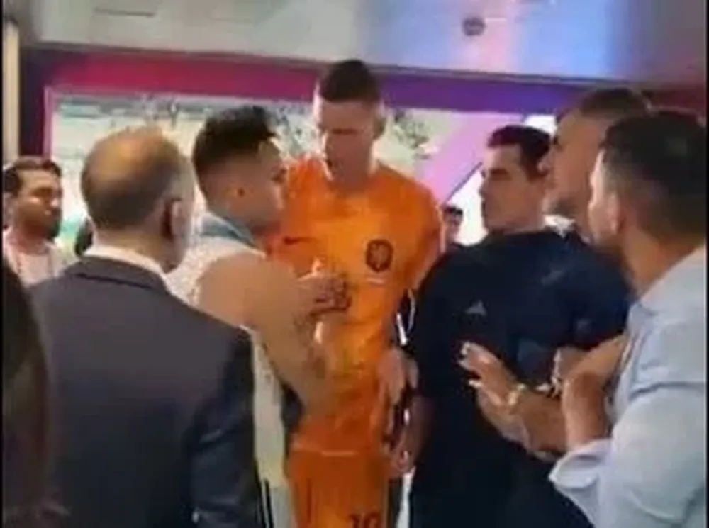 El intercambio entre el holandés y los argentinos