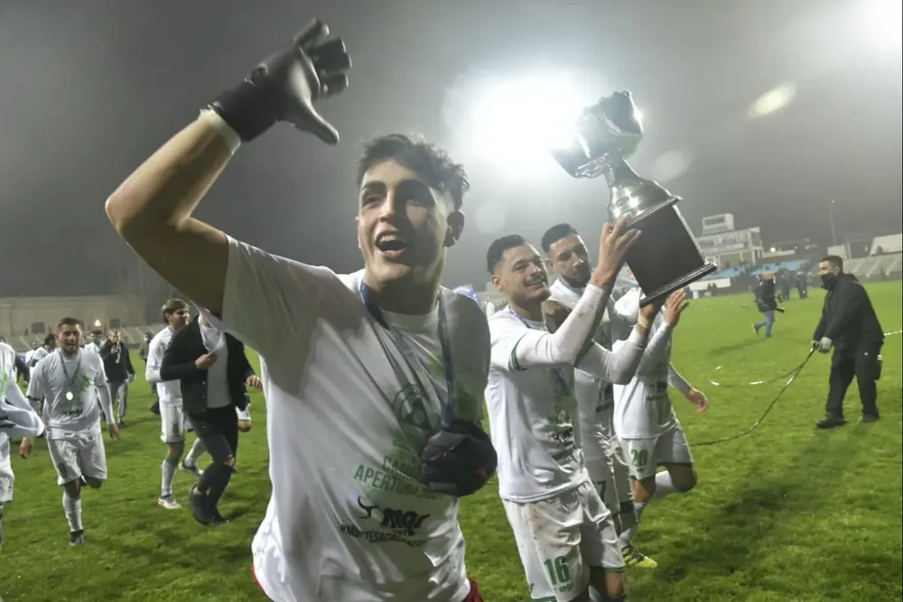 Santiago Mele recibió 7 goles en 14 partidos en el Torneo Apertura