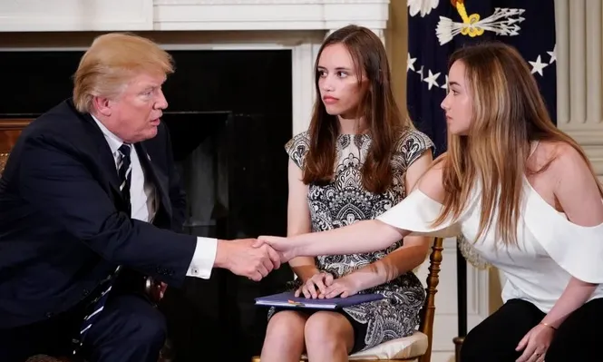 Trump sugiere que profesores estén armados para evitar los tiroteos en las escuelas