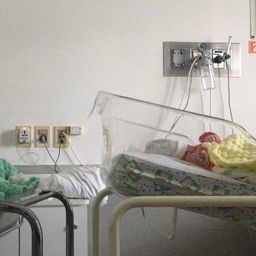 Adoptar a un bebé antes de que nazca: los dos antecedentes en Argentina y el debate que se viene en Uruguay