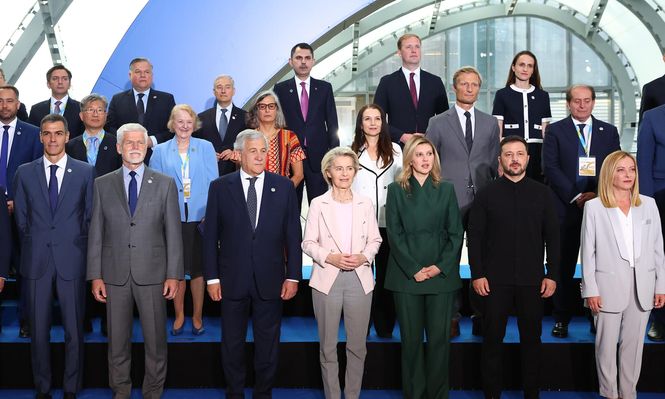 Foto de familia de la cumbre en Roma. EFE&nbsp;