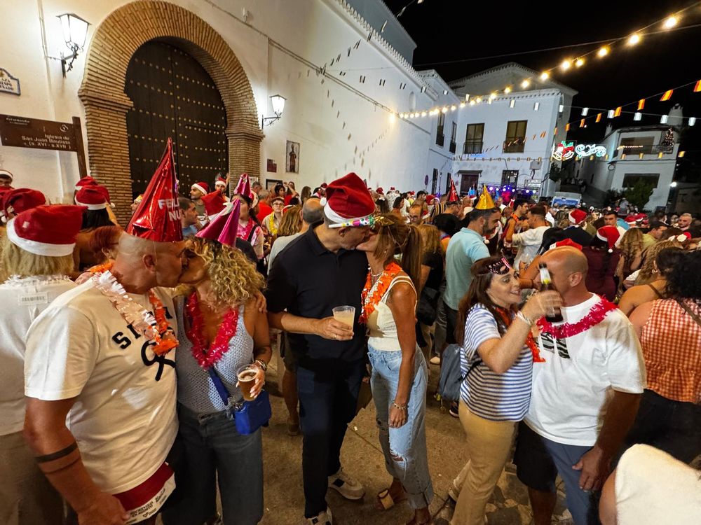 d5af695c-6b63-48c7-bbe2-94eede8cff7b_source-aspect-ratio_1600w_0