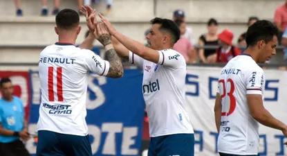 El festejo de Colo Ramírez junto a Diego Rodríguez