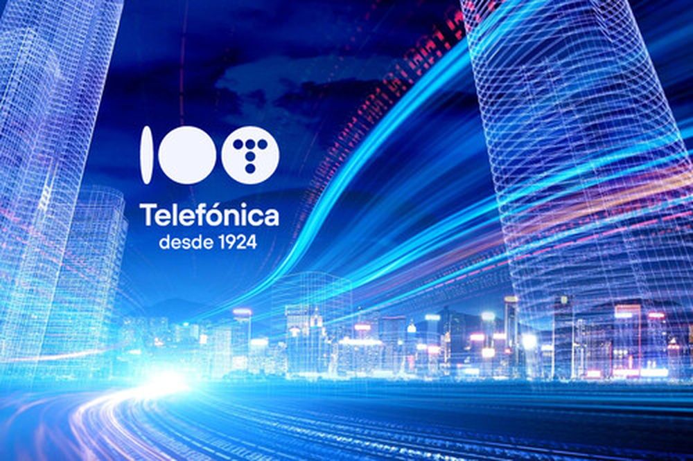 Telefonica de España recorta pérdidas por sus ventas en Hispanoamérica.