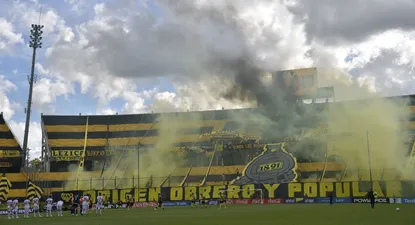 Riña, injurias y violación de protocolo: el clásico pasó a los tribunales de la AUF