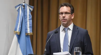 nuevo presidente del banco central argentino: ni loco compraria dolares en este momento