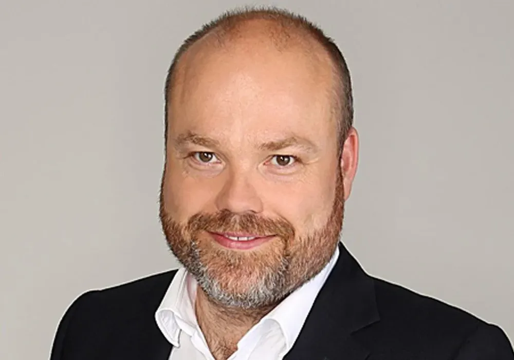 Holch Povlsen es el dueño de las cadenas de ropa Bestseller, el mayor accionista del portal de moda Asos y el segundo en Alemania de Zalando, otro sitio de ropa en internet