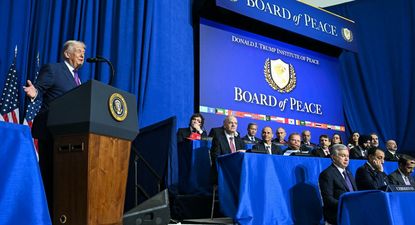 El Observador | AFP__20260219__988948Y__v1__MidRes__UsPoliticsDiplomacyTrump