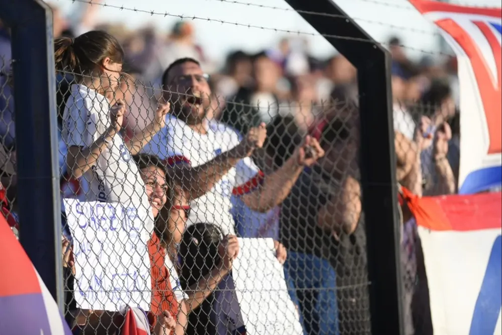 Hinchas de Nacional en Belvedere