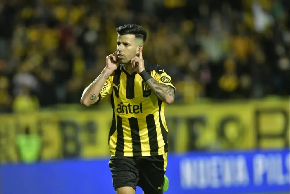 Ceppelini festeja su conquista