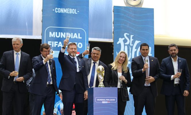 Argentina será sede de un partido del Mundial 2030: Karina Milei y Claudio Chiqui Tapia acercan posiciones tras meses de tensiones